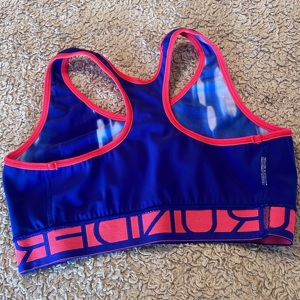 UNDER ARMOUR Sports Bra - size Med - Picture 8 of 11